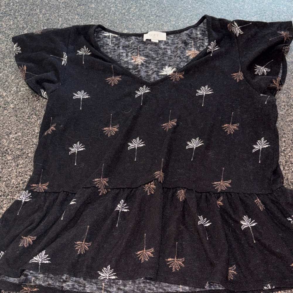 LOFT Black and Gray Patterned Top